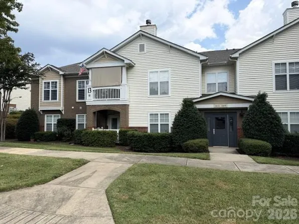 16638 Amberside Rd, Cornelius, NC 28031