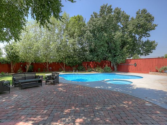 4th image of 908 Glenmark Ct