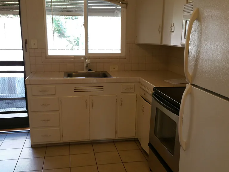 1805 Ramona Ave — Photo 8