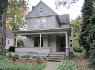 2948 Somerton Rd, Cleveland Heights, OH 44118