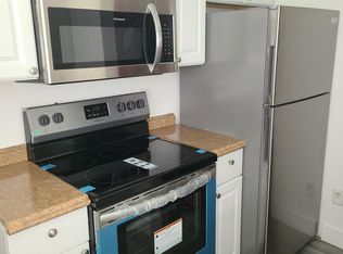 1135 N Franklin Ave APT E, Homestead, FL 33034