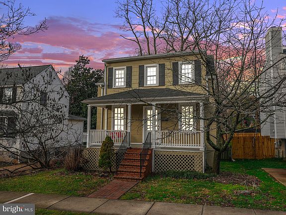 2nd image of 114 N Cleveland St