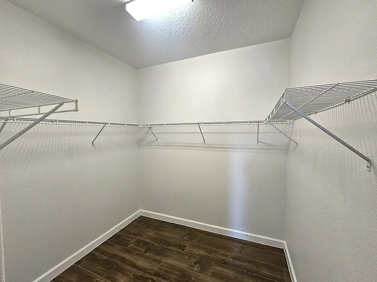 2718 Atherton Dr — Photo 18