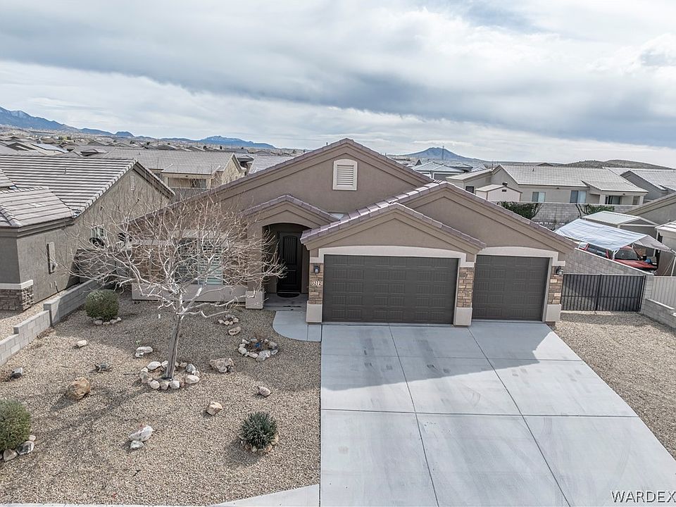 1st image of 3272 Amanda Avenue