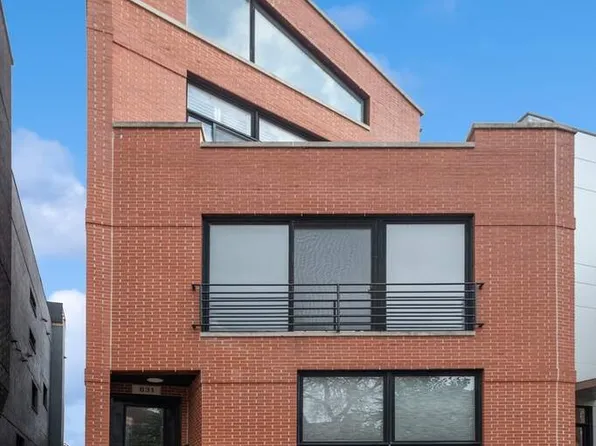 831 N Hermitage Ave, Chicago, IL 60622