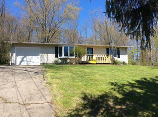 320 Buckles Ave, Houston, PA 15342