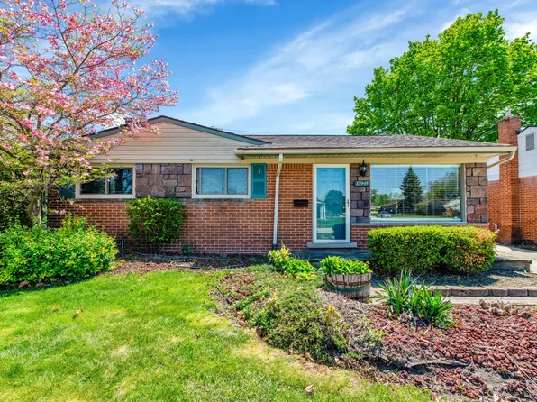 33945 Birchwood St, Westland, MI 48186