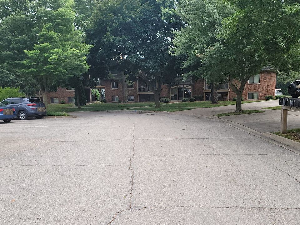 Cavalier Court Condominiums Dundee, IL Zillow