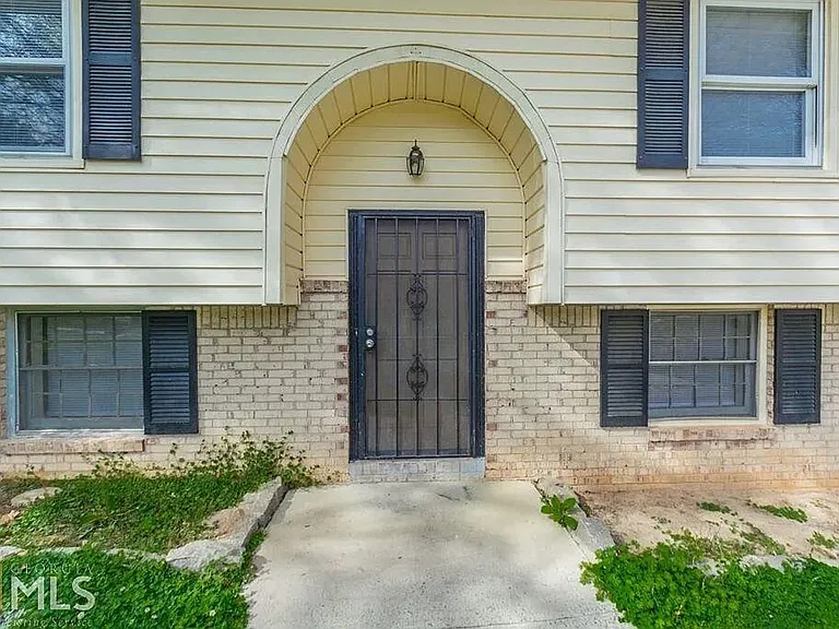 537 Reba Rd — Photo 4