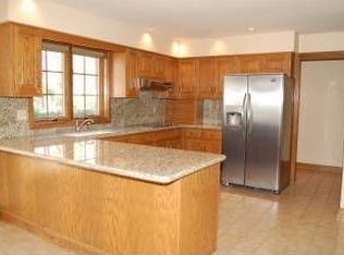 582 Retreat Ln, Powell, OH