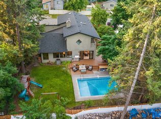 13273 N Emerald Dr, Hayden Lake, ID 83835