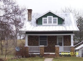 202 Draft Ave, Stuarts Draft, VA 24477