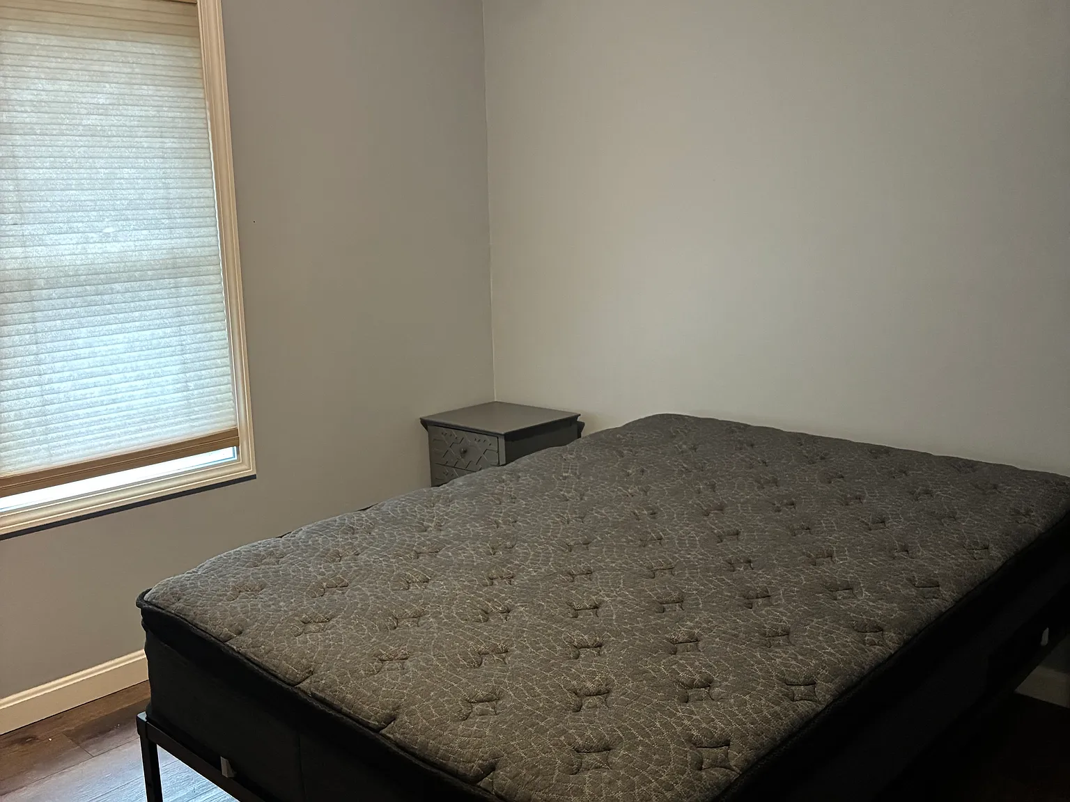 3 bed, $800 — Photo 2