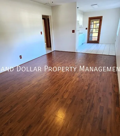 622 E Rich Ave — Photo 5