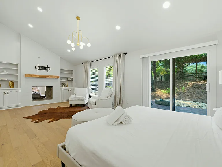 1845 Branch Valley Dr — Photo 33