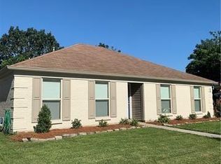 2229 Suwanee Dr, Marrero, LA 70072