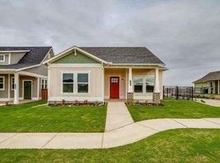 106 Cardinal Dr, Granbury, TX 76049