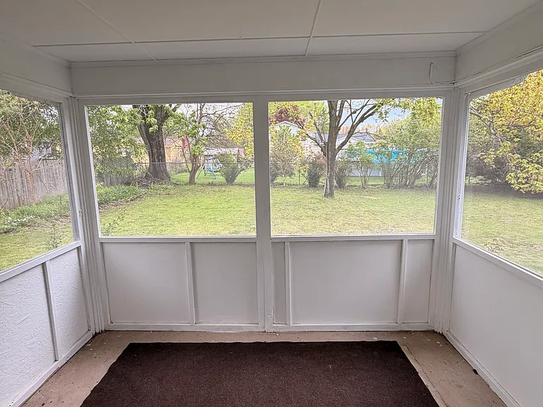 102 Standish Dr — Photo 12