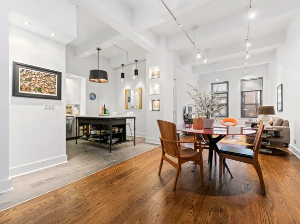 529 West 42nd Street image 1 of 6