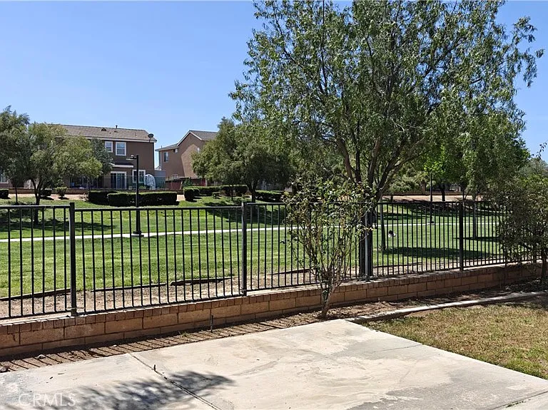 1763 Dennison Dr — Photo 28