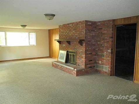 5th image of 2921 Glenwood Ln
