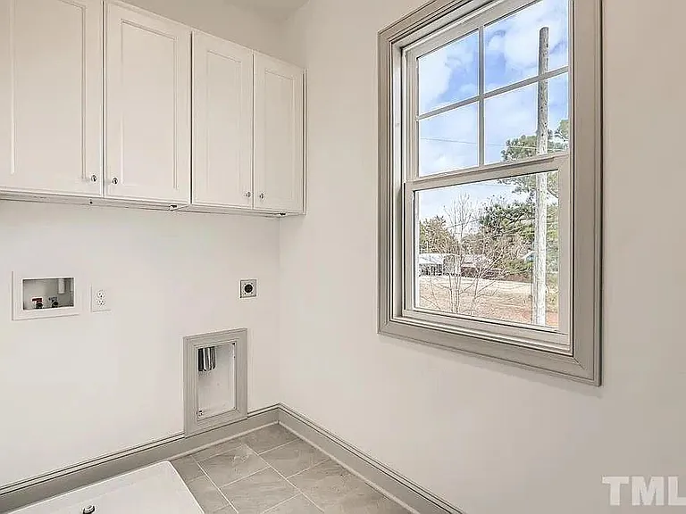 501 Germaine St — Photo 15