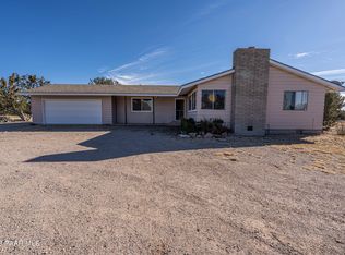 53791 N Mesa Dr, Seligman, AZ 86337