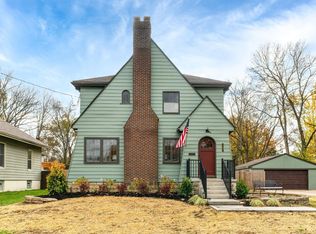 55 W Sharon Rd, Cincinnati, OH 45246