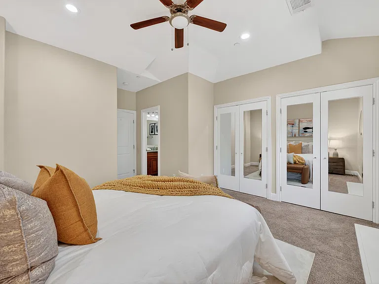 533 Sally Garden Ct — Photo 12