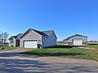 13819 Hoover Rd, Ashville, OH 43103