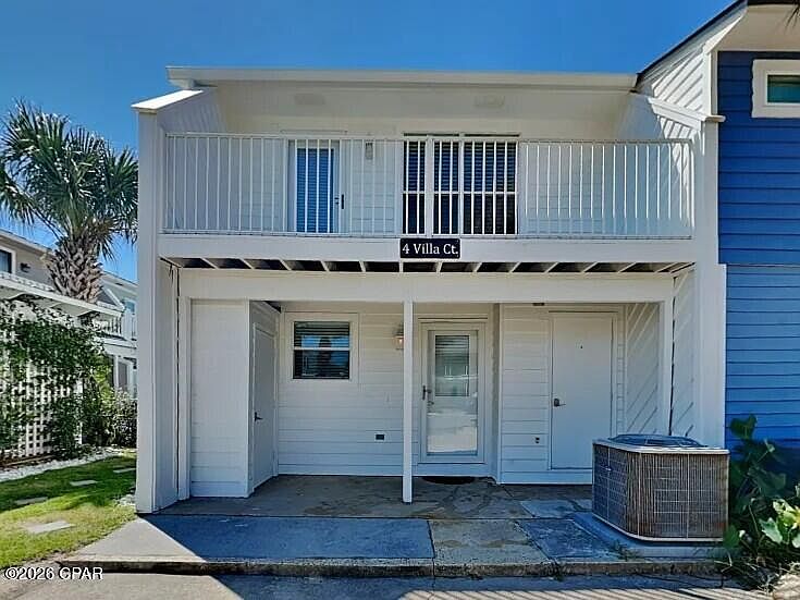 1st image of 4 Villa Ct