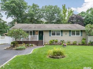 264 Shelter Rd, Ronkonkoma, NY 11779