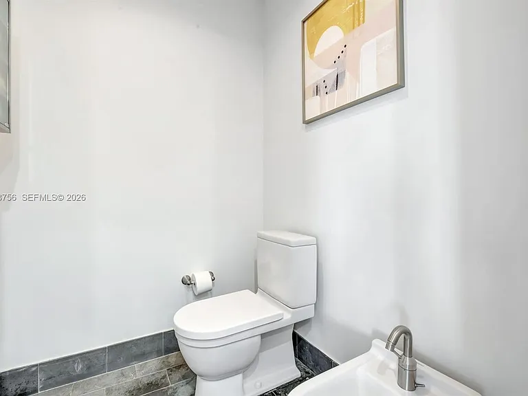 1100 Biscayne Blvd #4002 — Photo 26