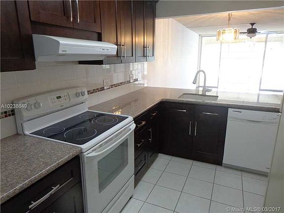 2nd image of 9450 Poinciana Pl APT 314