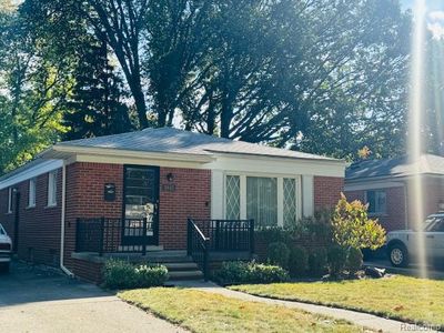 3945 Harding St, Dearborn Heights, MI, 48125