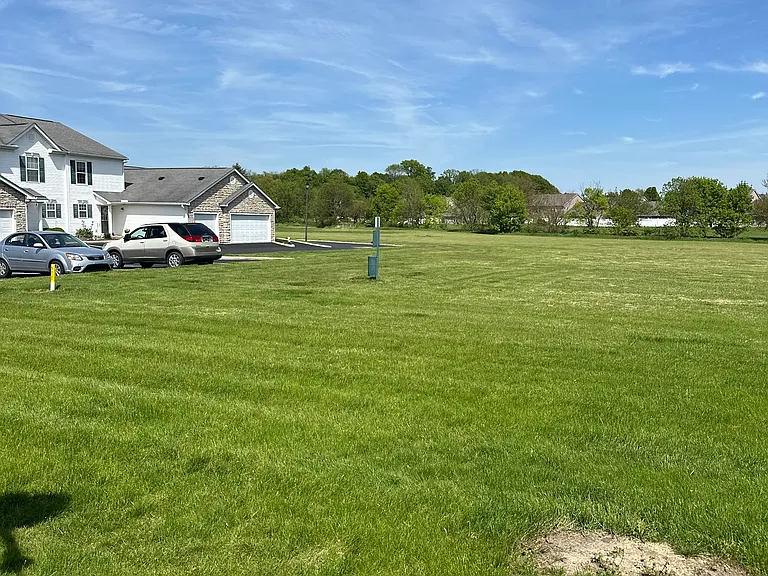 6806 Axtel Dr #20C — Photo 8