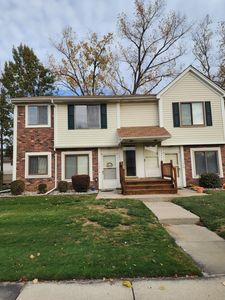 17443 Utica Oaks Ln, Roseville, MI, 48066