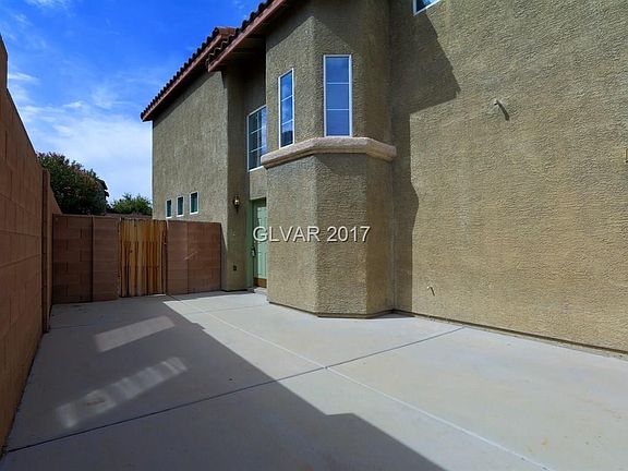 3rd image of 8057 Farthings Hill Dr