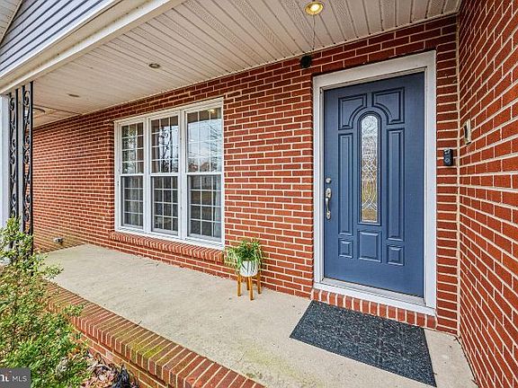 5th image of 8570 Herbert Ave