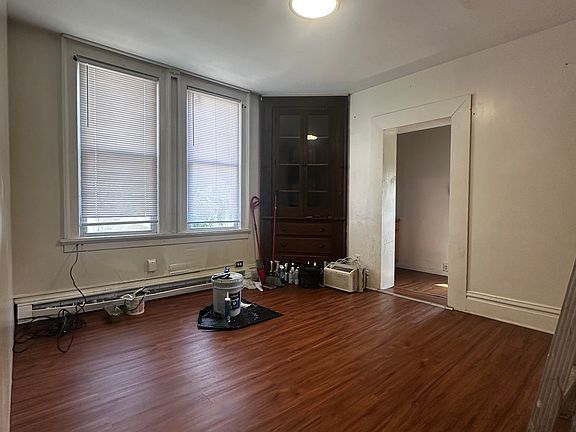 2nd image of 728 Willey St #B