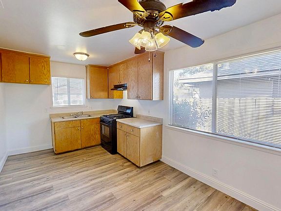 5th image of 10418 Buena Plaza Cir