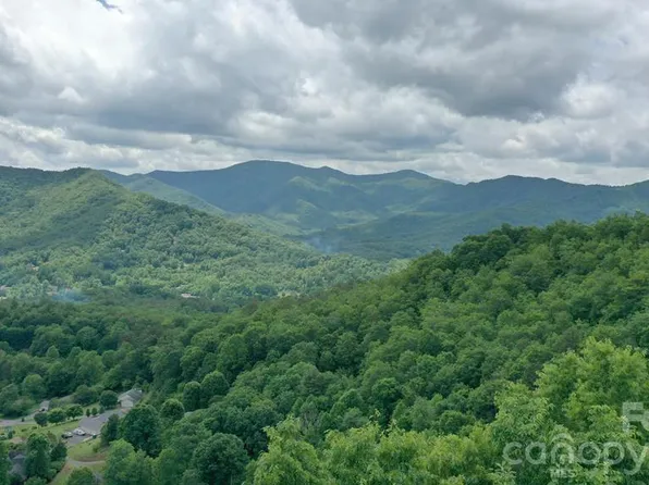 521 Signal Rdg #26, Sylva, NC 28779