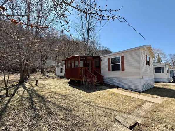 1756 S Highway 61 Trailer 29, Lake City, MN 55041