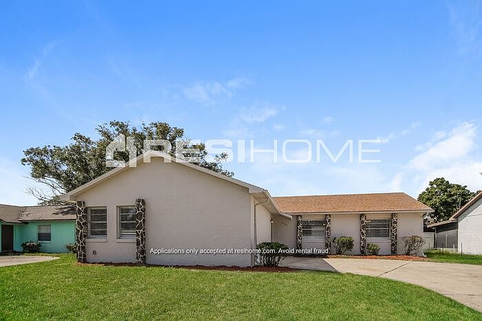 1st image of 6926 Alpert Dr