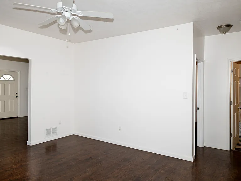 904 Penn Ave #1 — Photo 14