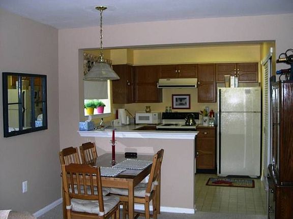 5th image of 2588-G S Arlington Mill Dr #7