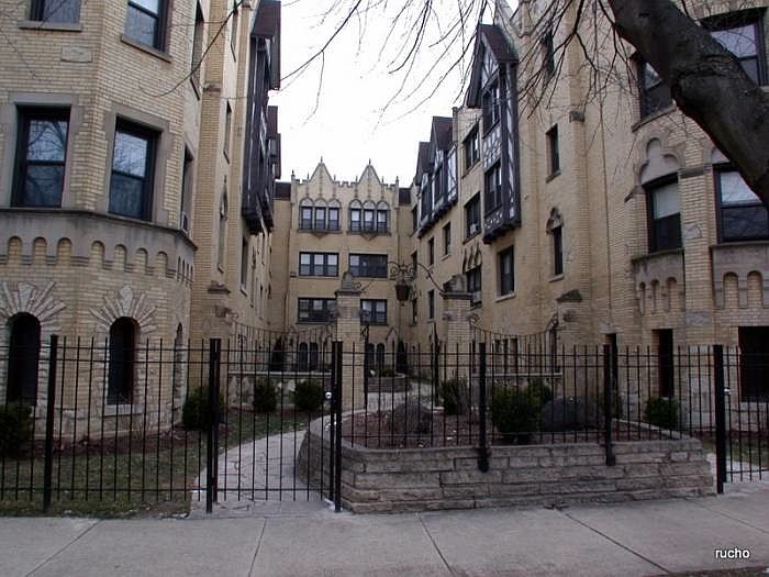 1st image of 5653 N Spaulding Ave #1A