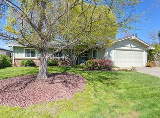 9586 Polhemus Dr, Elk Grove, CA 95624