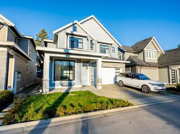 17825 Barnston Dr E, Surrey, BC V4N 4M4