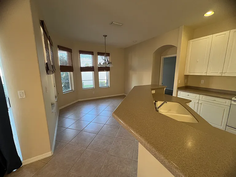13988 Village Creek Dr — Photo 10